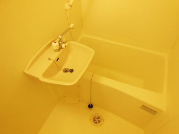 ヴィクトリアコーポMの物件内観写真